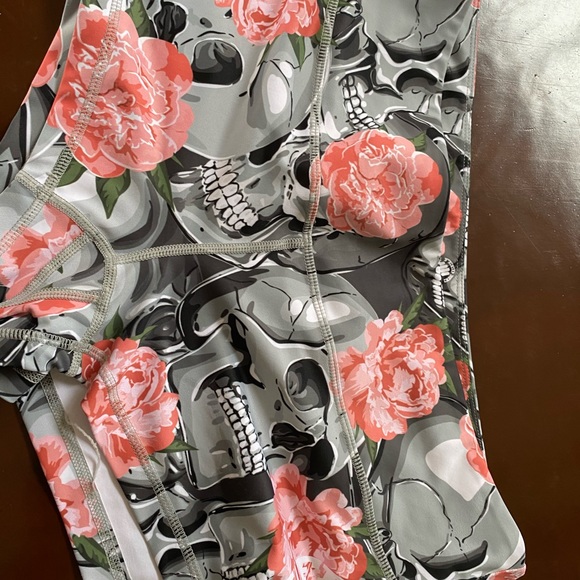 Feed me fight me CrossFit shorts - Picture 4 of 5